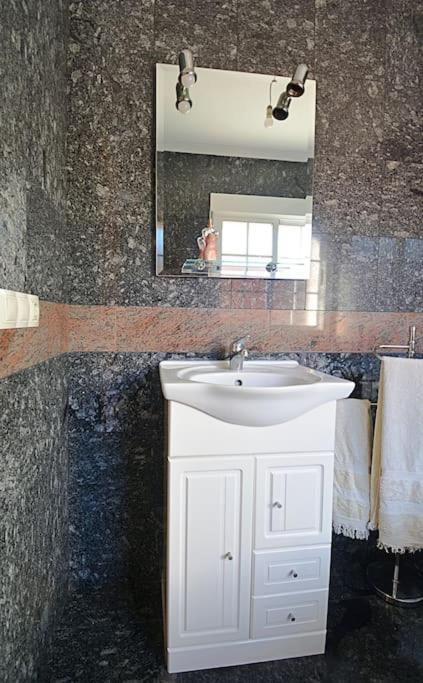 Duplex Da Pedra E Da Auga Apartment Meis Bagian luar foto